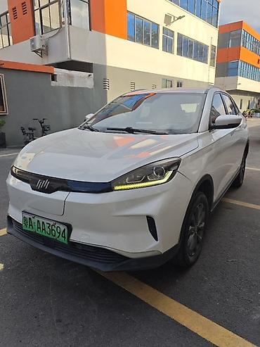 Weltmeister: Weltmeister EX5, 2021 г., 60000 км, Передний, На заказ — 3