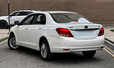 BYD: BYD E5: 2019 г., Электромобиль — 4