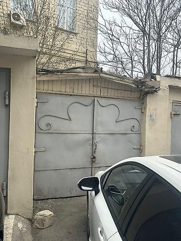 Аренда гаража: Qaraj/Anbar sahəsi - Kərpic konstruksiyalı, metal ikiqat darvazalı — 1
