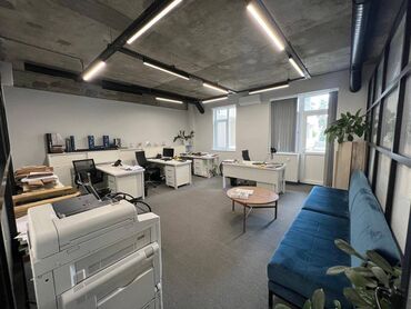 Ofislər: Xətai metrosunun yanında 16 mərtəbəli binanın 2-ci mərtəbəsində 5 otaq — 3