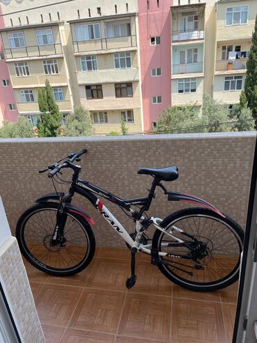 barter velosibet: Yeni Trek velosipedi 26", Ünvandan götürmə