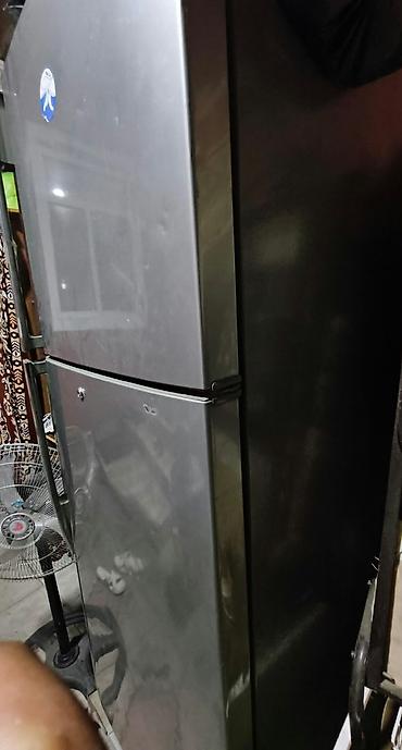 iphone 11 pro ekran: İşlənmiş 2 qapılı LG Soyuducu Satılır, rəng - Boz, Təkərli — 5