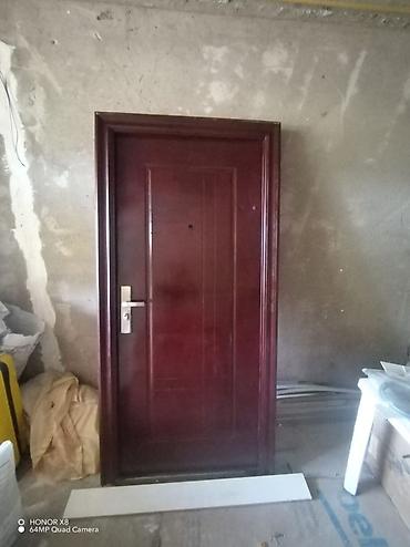 Seyif Qapı satılır qiyməti 150 manat ölçüləri eni 95 sm hündürlüyü