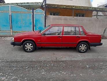 Унаа сатуу: Volvo 740: 1986 г., 2.4 л, Кол менен иштөөчү, Бензин, Седан — 5
