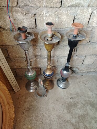 Qəlyan, vayp və aksesuarları: Tecili satılır 2 eded qaldı. 1 eded 40 manat. Ortada olan sarı