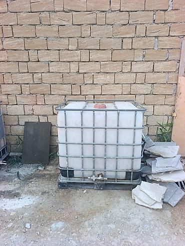 Bağ evi və bağ üçün hərşey: Bak, Plastik, 1000 l l, İşlənmiş — 1