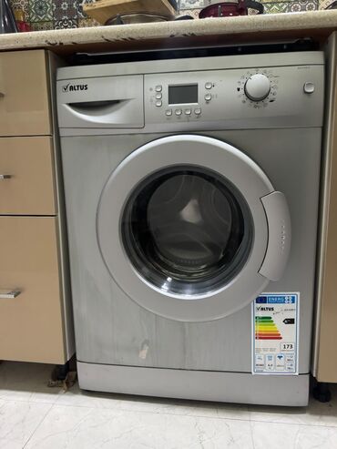 Paltaryuyan maşınlar: Paltaryuyan maşın 6 kq, Avtomat, Qurutmasız, Kredit yoxdur