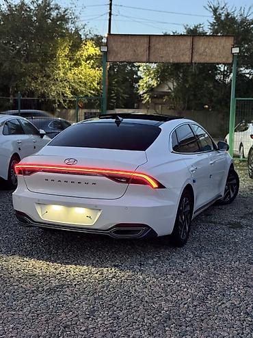 grande: Hyundai Grandeur: 2022 г., 2.4 л, Автомат, Гибрид, Седан — 4