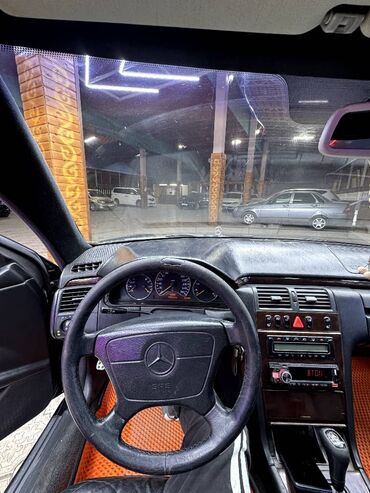 шит прибор 210: Mercedes-Benz SLK 320: 1996 г., 3.2 л, Автомат, Бензин, Седан