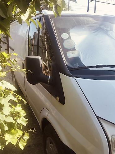ford transit yuk: Ağ rəngli yük/furqon tipli Xüsusiyyətlər: - Barter mukun Pikap tipli — 5
