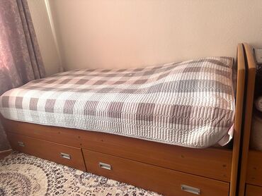 дешевые односпальные кровати с матрасом: Односпальная Кровать, Б/у