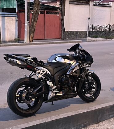 Мотоциклы: Спортбайк Honda, 600 куб. см, Бензин, Взрослый, Б/у