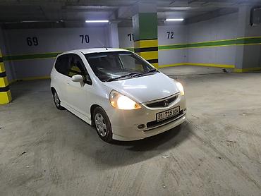 Honda: Honda Fit: 2002 г., 1.3 л, Вариатор, Бензин — 10