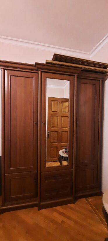 islenmis paltar skafi: Гардеробный шкаф, Б/у, 3 двери, Купе, Прямой шкаф, Азербайджан