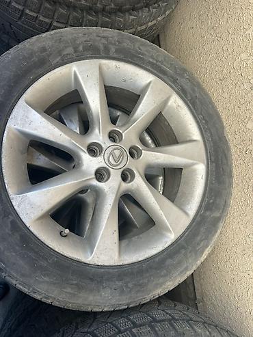 r18 lexus: Комплект колес для Lexus (оригинальные литые диски с шинами). - — 1