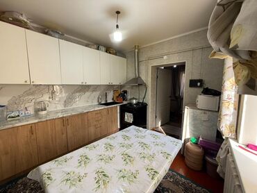 продаю дом кайназарова: Полдома, 45 м², 2 комнаты, Евроремонт