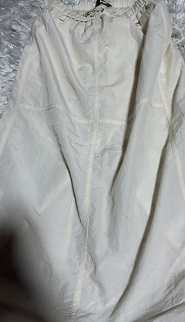 primark bih: Bershka suknja od laganog, svetlog najlona - Brend: Bershka (etiketa — 1