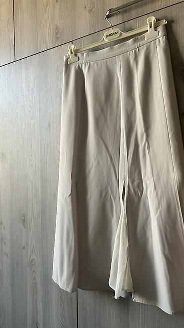 qar geyimi: Max Mara ətək – Made in Italy - Rəng: açıq bej/şampan - Model: midi — 1
