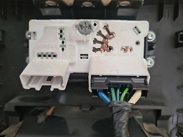 Paneli klime: KOMANDA VENTILACIJE ZADNJA ZA NISSAN PATHFINDER OD 2005. DO 2012. GOD — 1
