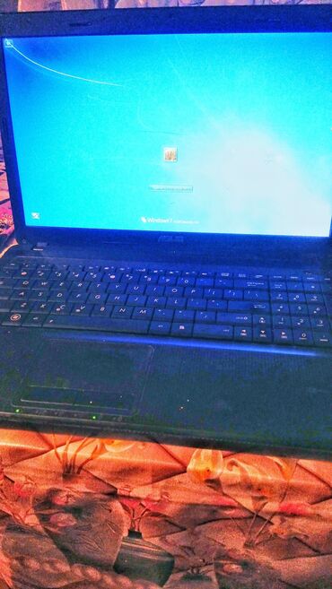 Qoruyucu plyonka və şüşələr: ASUS noutbuk Çox yaxshi vezyetdedir - Marka/model: ASUS (15.6"