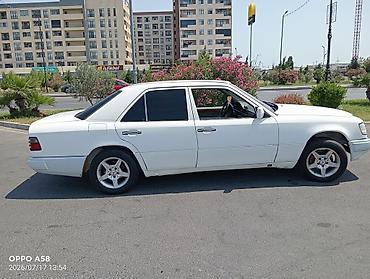 mercedes 180 b: Mercedes-Benz E 230: 2.3 l | Sedan — 4