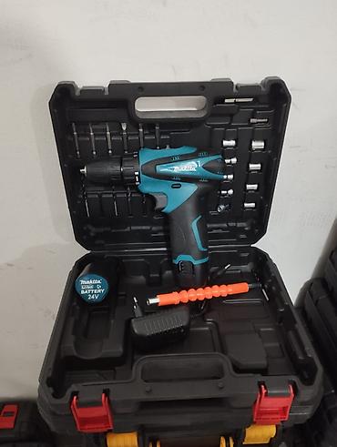 Makita markalı akkumulaytorlu pistolet tipli matkap/şuruboyma dəsti