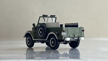 12 dyumlu velosiped: GAZ-69 hərbi off-road avtomobilinin kolleksioner model maquleti - — 2