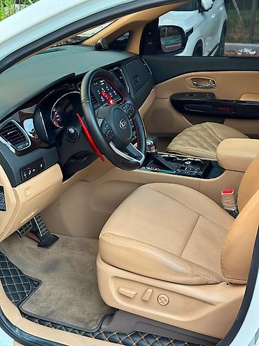 Kia: Kia Carnival: 2021 г., Минивэн — 23