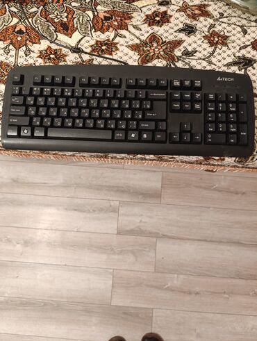 harddisk kabel: A4Tech simli klaviatura - Tam ölçülü layout: funksional F1–F12