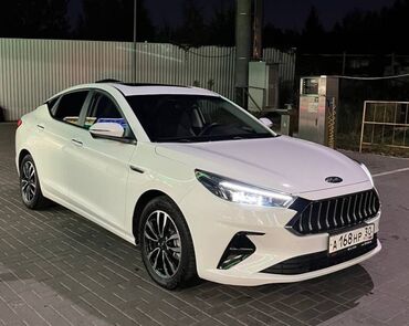 JAC: JAC : 2023 г., 1.5 л, Автомат, Бензин, Седан