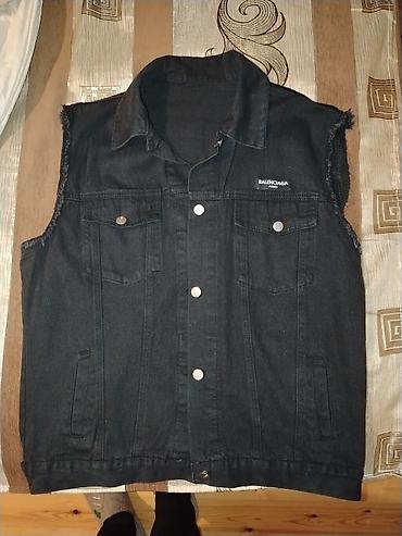 almaniyada saat neçədir: Qara denim jilet - Klassik yaxalı, düyməli ön bağlanma - Brend yazısı — 1
