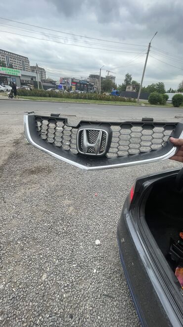 Бамперы и комплектующие: Бампер Передний Honda