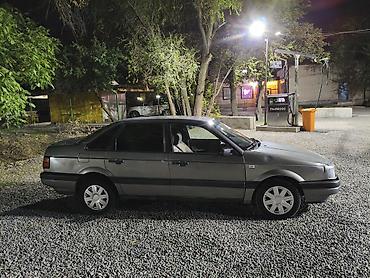 Volkswagen: Volkswagen Passat: 1989 г., 1.8 л, Механика, Газ, Седан — 4