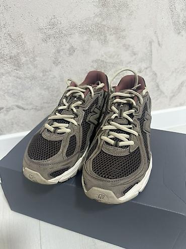 Мужские кроссовки, 40.5, New Balance, Новый, цвет - Коричневый, Самовывоз, Бесплатная доставка