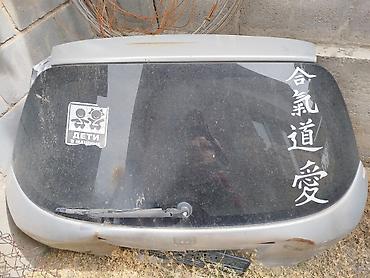 с люком: Стекло Багажника Honda, 2002 г., Б/у, Оригинал — 1