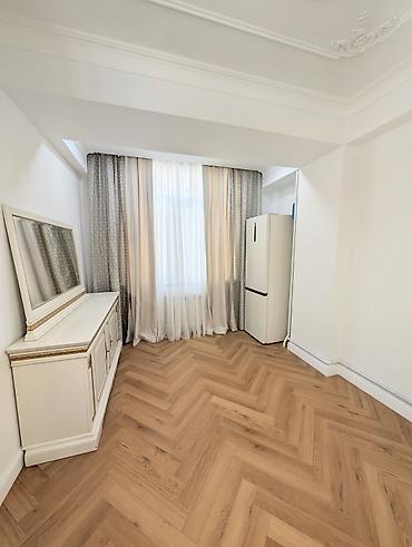 3 комнаты, 101 м², Золотой квадрат Элитка, 7 этаж, Свежий ремонт
