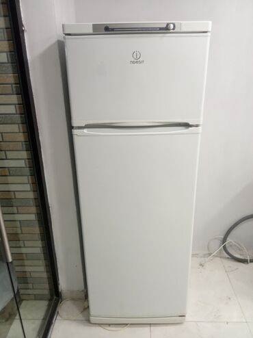 soyuducu 12 volt: İşlənmiş 2 qapılı Indesit Soyuducu Satılır, rəng - Ağ