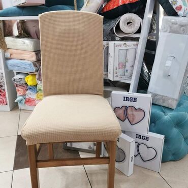 Prekrivači za nameštaj: Navlake za stolice.
Pakovanje od 6 komada.
Dostupno u vise boja — 2