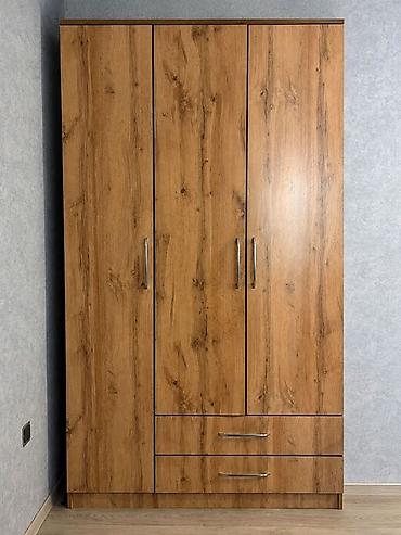 Mebel növü: Üç qapılı paltar dolabı Təsvir: - Təbii ağac teksturalı lalafo.az -da Mebel növü: Üç qapılı paltar dolabı Təsvir: - Təbii ağac teksturalı