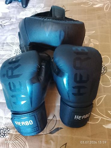 tikis aparati: HERBO boks dəsti - Tərkib: 1 cüt boks əlcəyi və qoruyucu başlıq - — 1