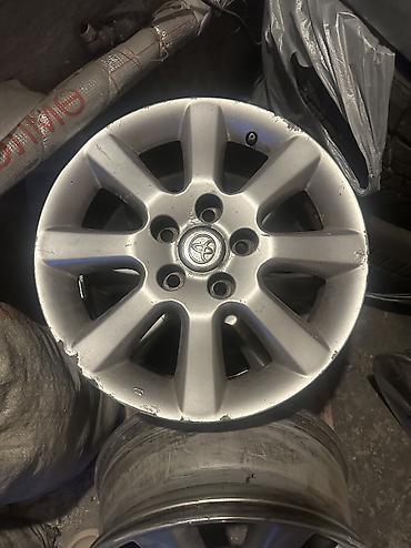 кубат: Литые Диски R 16 Toyota, Комплект, отверстий - 5, Б/у — 1