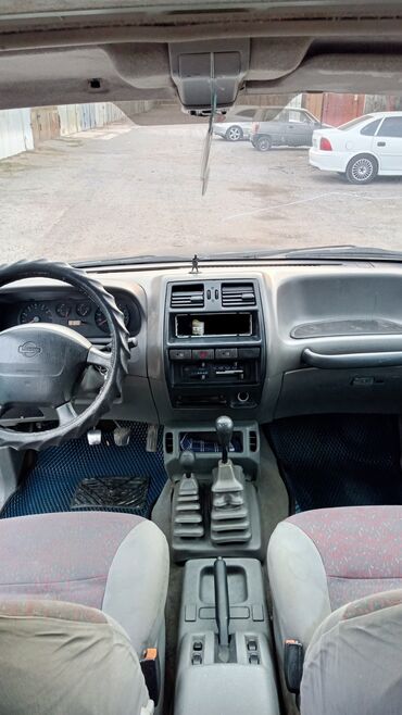 Nissan: Nissan Terrano II: 1996 г., 2.4 л, Механика, Газ, Внедорожник — 7