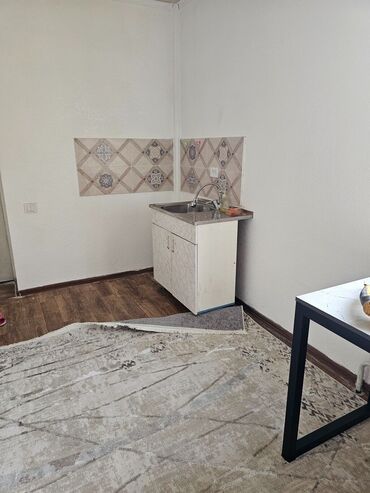 Цеха, заводы, фабрики: 25 м², 1 комната, Парковка