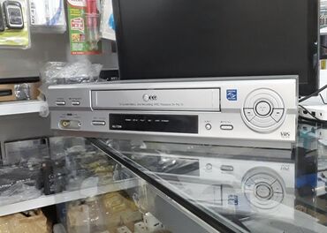 кронштейн для видеокарты: Videomaqnitofon LG satılır.İşlək vəziyatdədir. Pultu yoxdur !