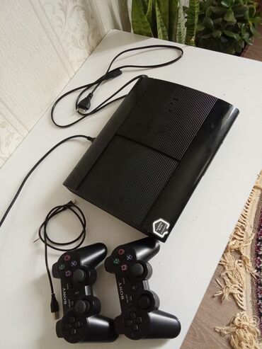 PS3 (Sony PlayStation 3): 280 manata satılır endirim olacaq. 512gb yaddaş 44 oyun