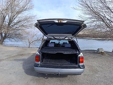 Volkswagen: Volkswagen Passat Variant: 1994 г., 2 л, Механика, Бензин, Универсал — 12