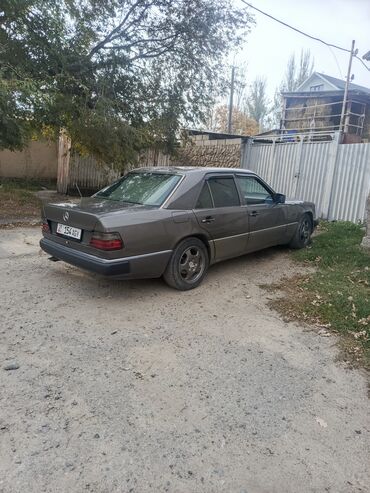 Mercedes-Benz: Mercedes-Benz W124: 1992 г., 2.2 л, Механика, Седан — 5