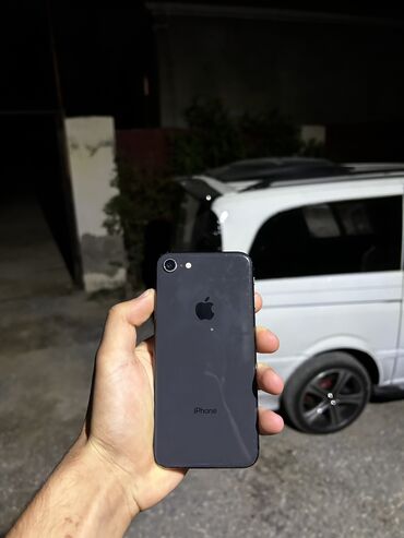 en ucuz iphone: IPhone 8, 64 GB, Qara, Zəmanət, Barmaq izi, Simsiz şarj