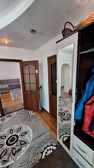 продаю дом ак ордо 1: Продаю дом в Орто-сай по улице Ормокоева . От Советскрй по ул — 4