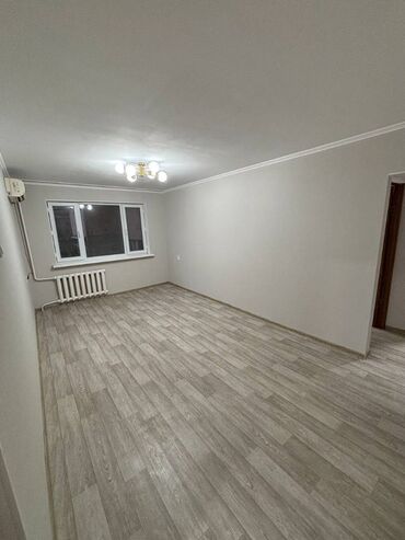 купить квартиру в микрорайоне бишкек: 2 бөлмө, 45 кв. м, 104-серия, 4 кабат, Евроремонт